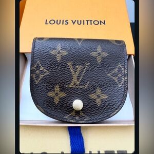 Authentic Louis Vuitton Monogram Porte Monnaie Gousset C10035